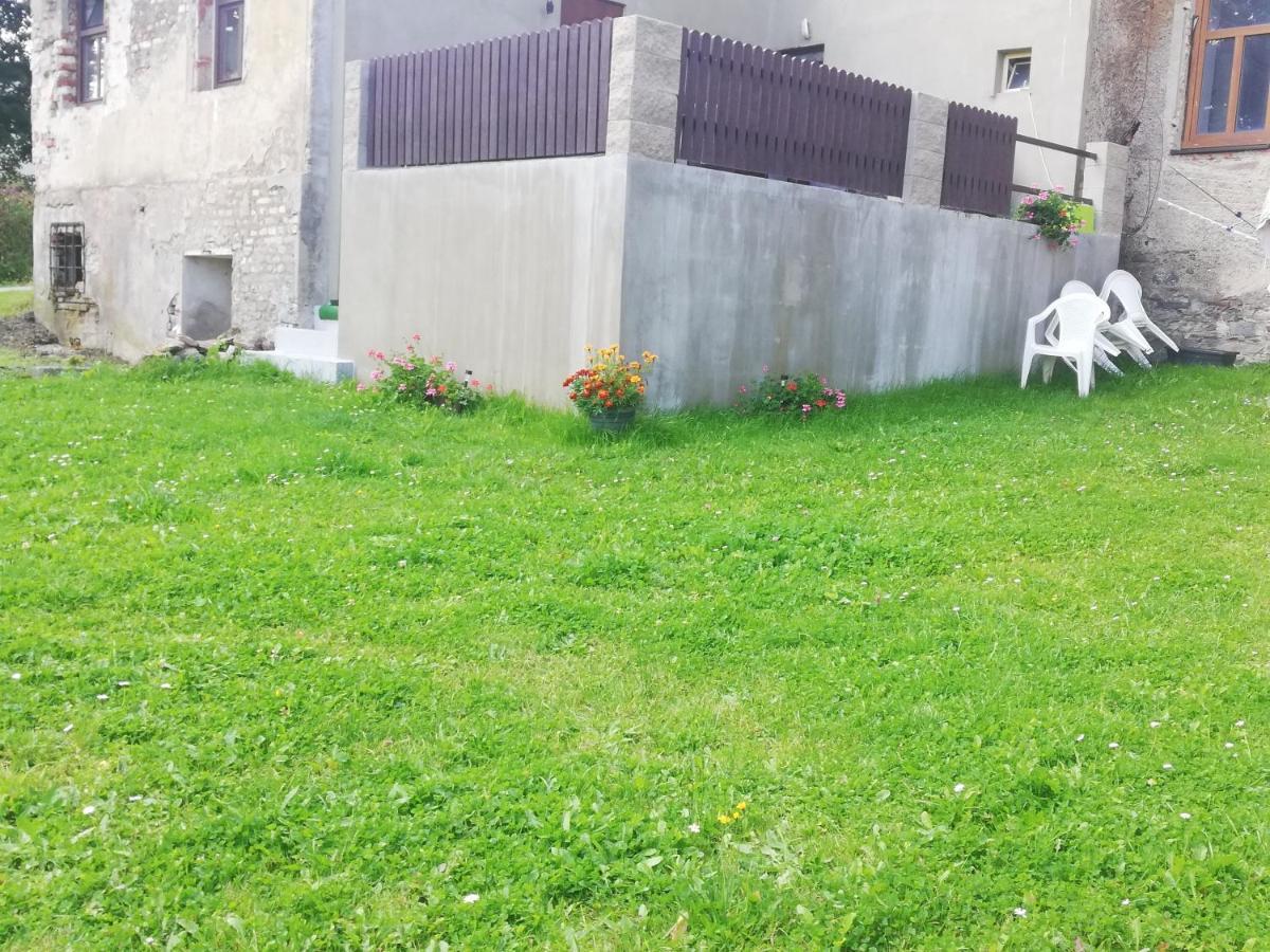 Apartman Petra Kovarska Екстер'єр фото