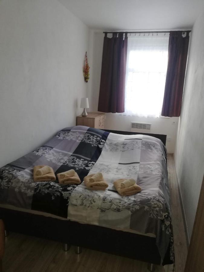 Apartman Petra Kovarska Екстер'єр фото